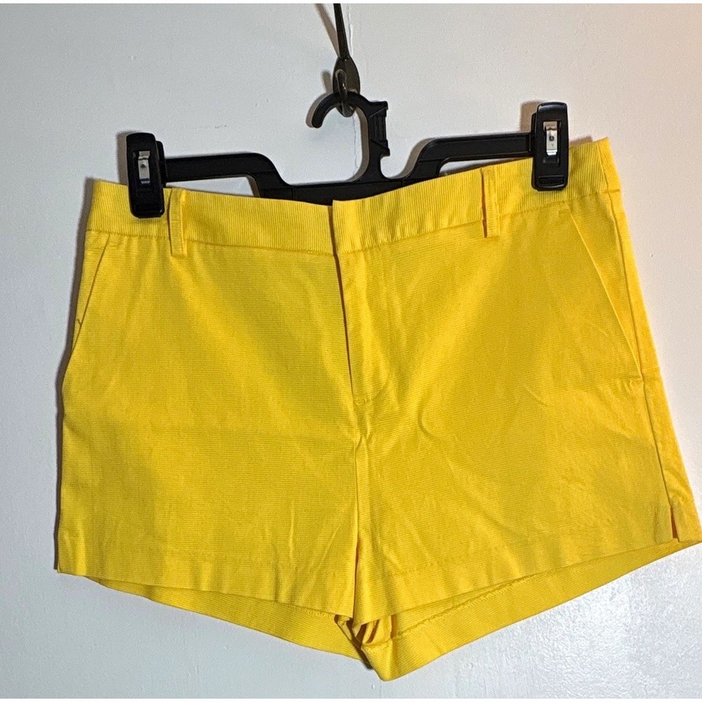 Forever 21 Chino Shorts Women L Cotton Twill Mid Rise Pockets Sunflower Yellow